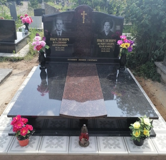 Памятник двойной 134